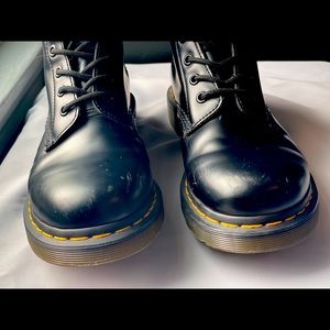 1914 Smooth Leather Tall Boots | Dr. Martens